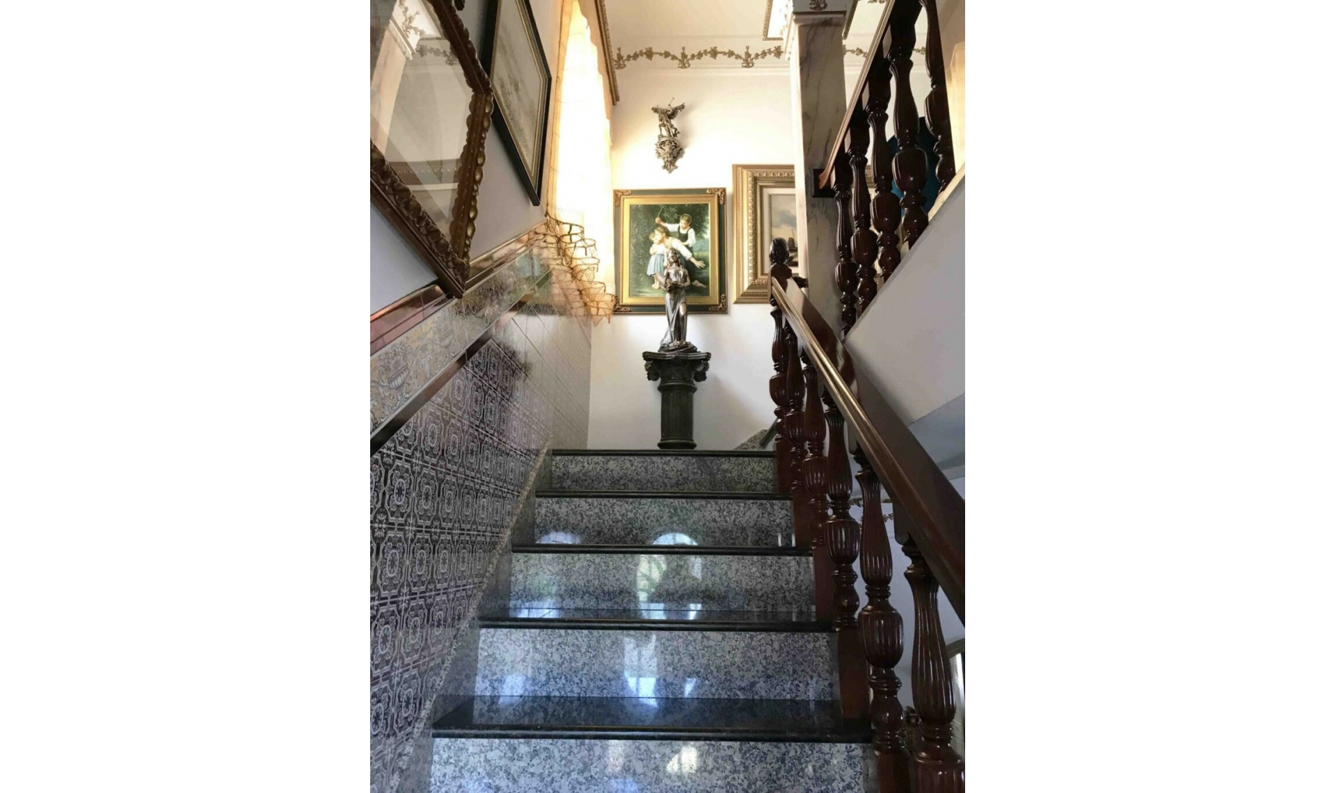 Resale - House -
Mijas