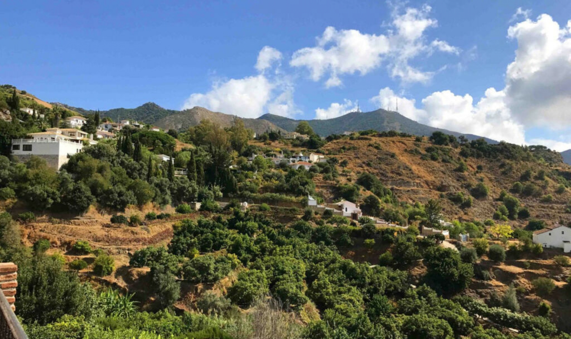 Resale - House -
Mijas