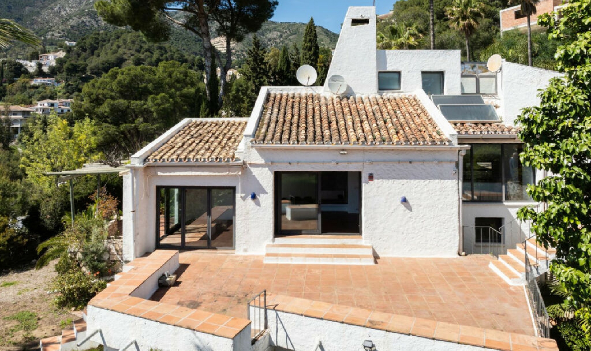 Resale - House -
Mijas