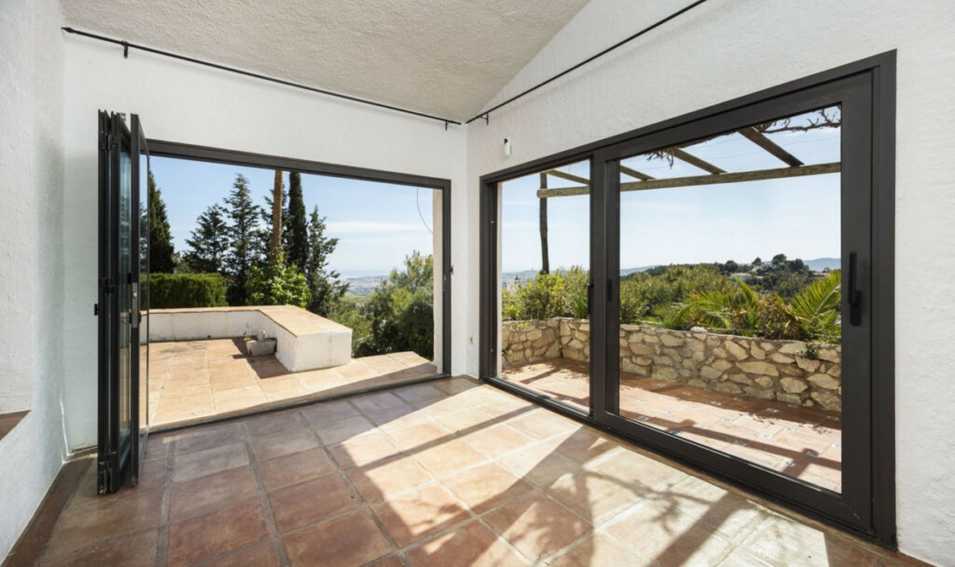 Resale - House -
Mijas