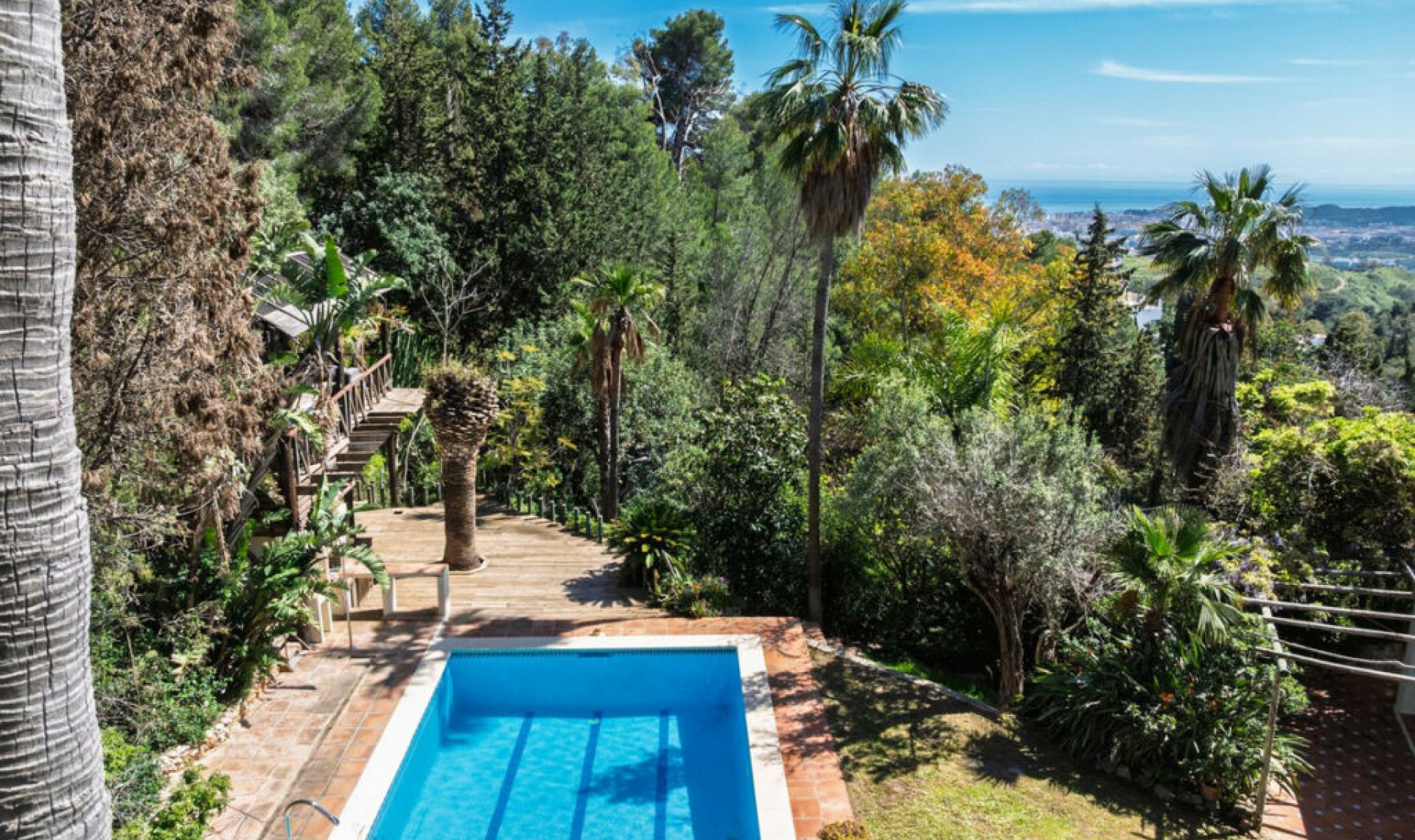 Resale - House -
Mijas