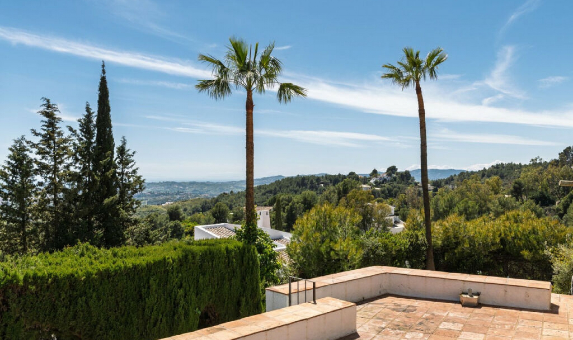 Resale - House -
Mijas
