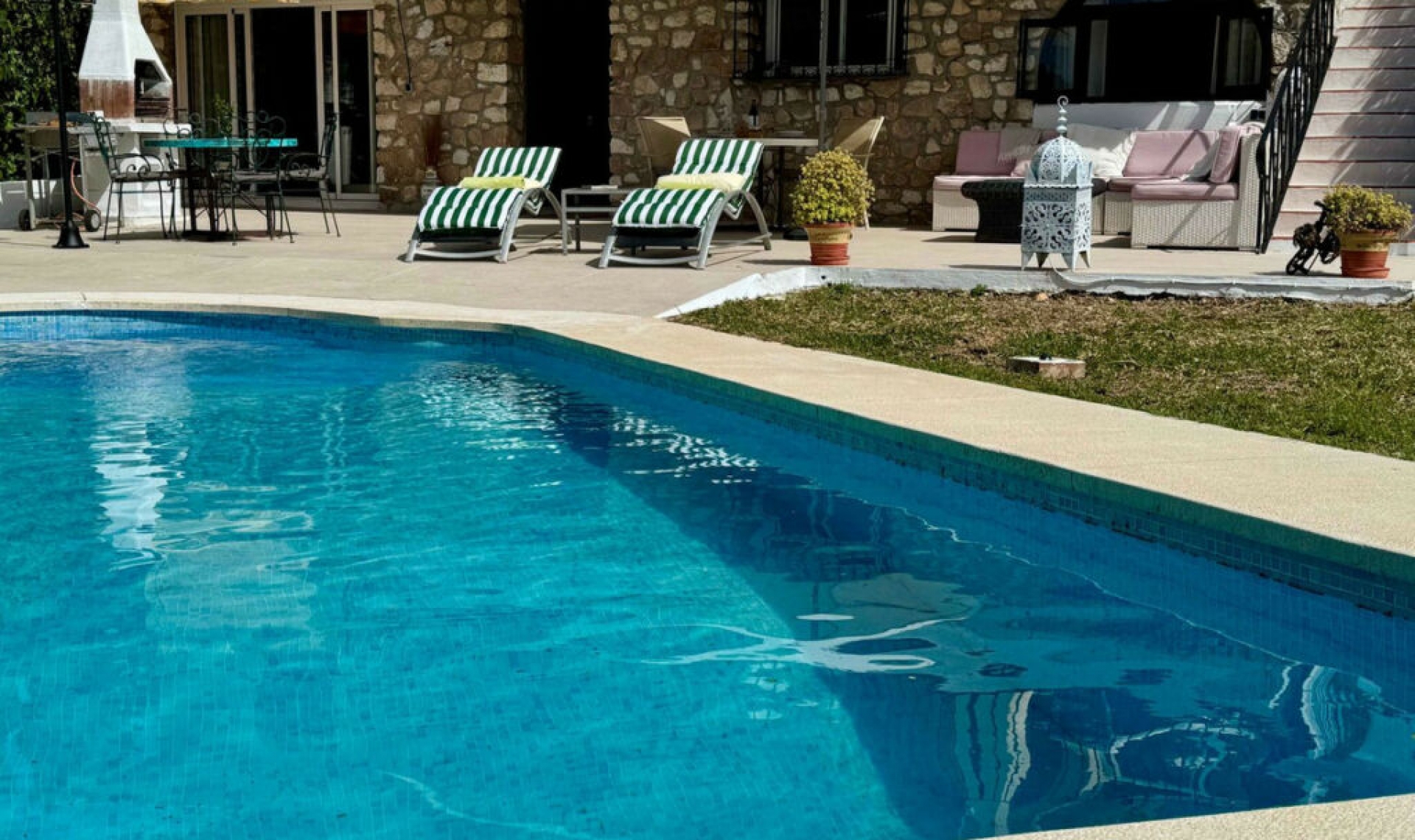 Resale - House -
Mijas