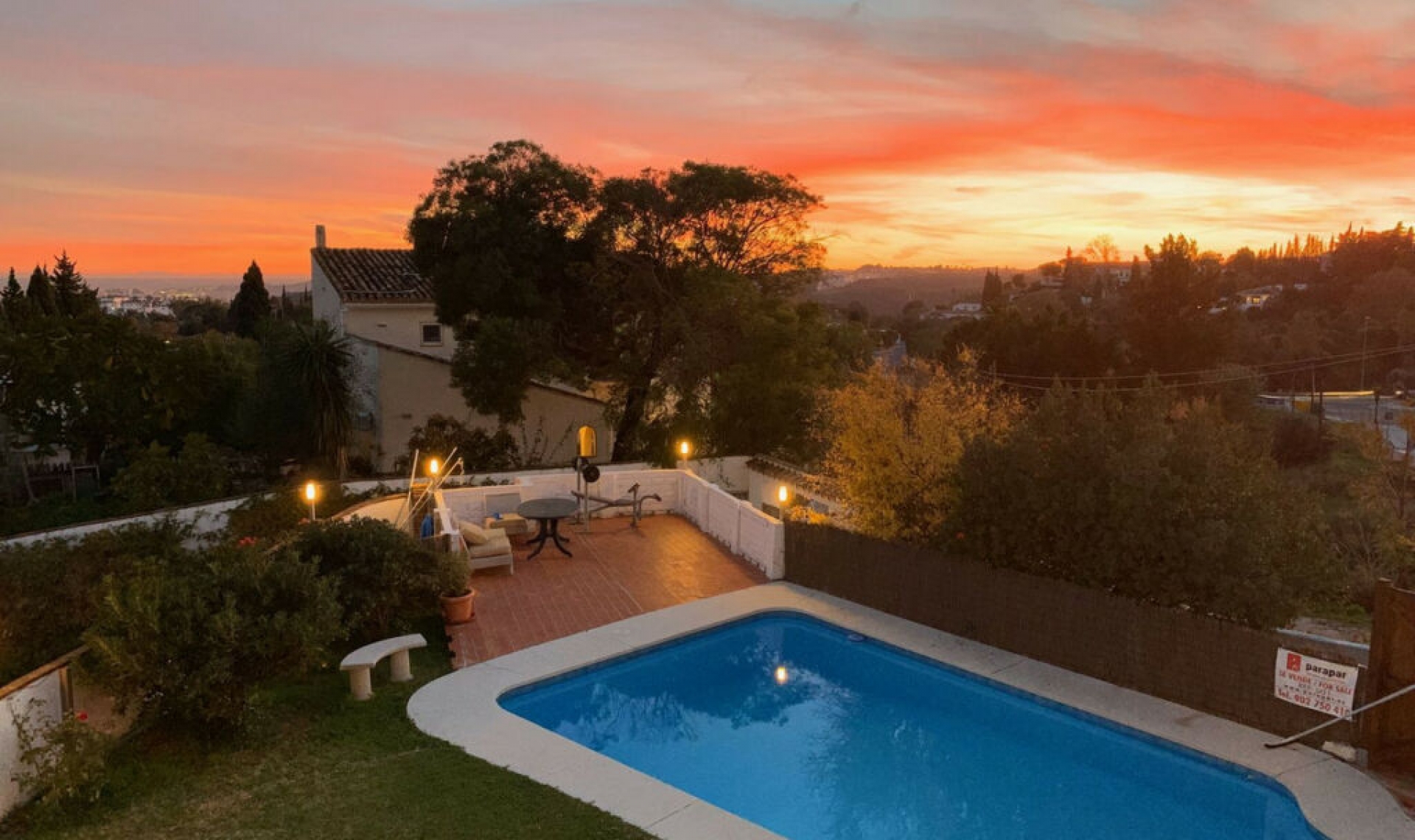 Resale - House -
Mijas