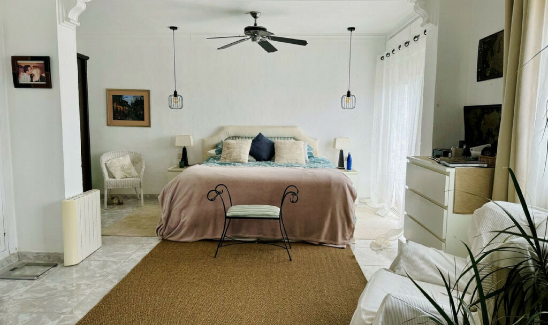 Resale - House -
Mijas