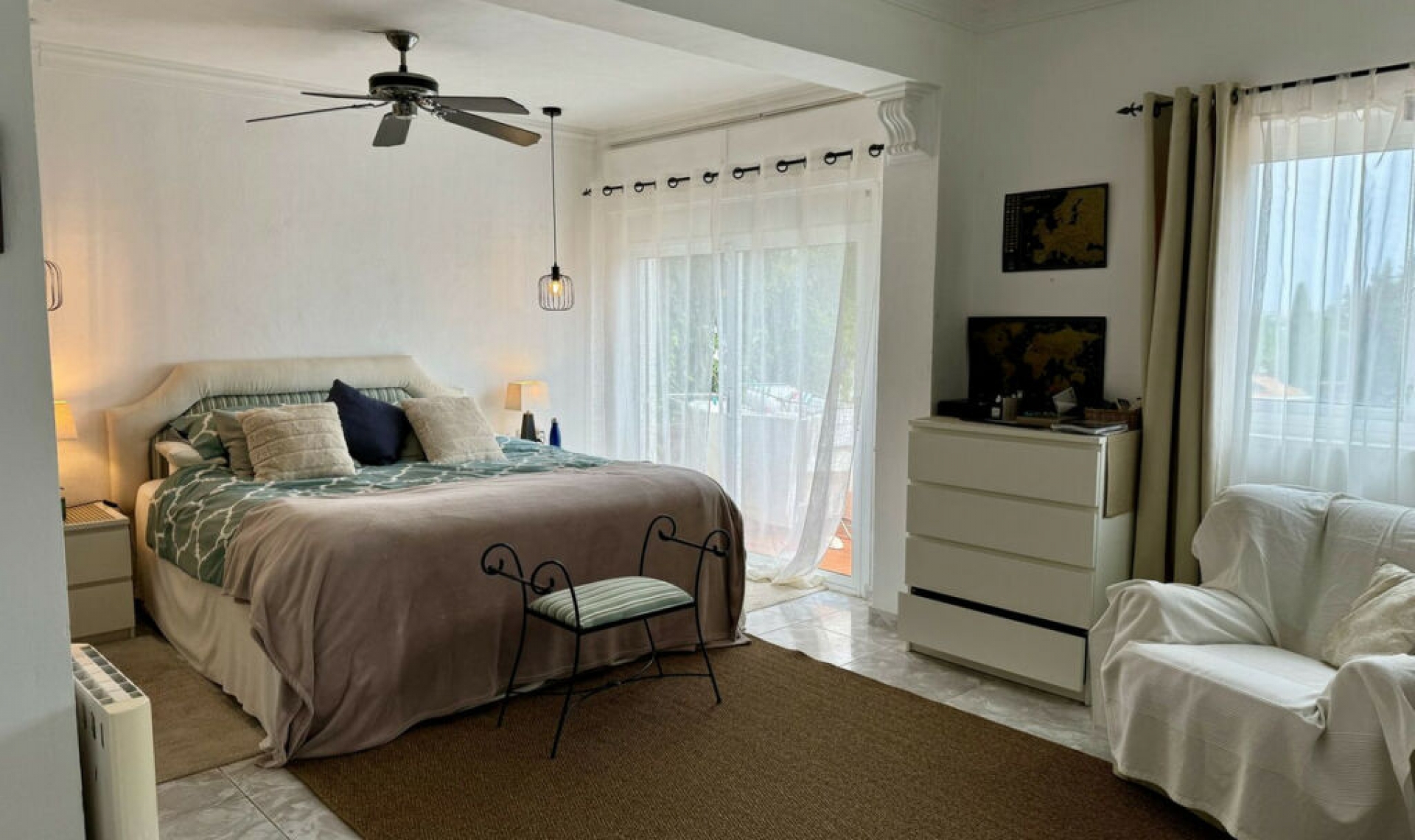 Resale - House -
Mijas