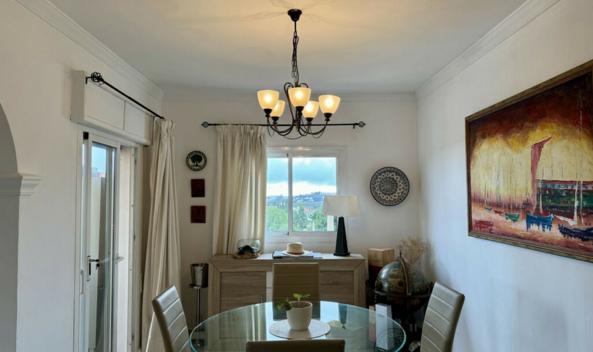 Resale - House -
Mijas