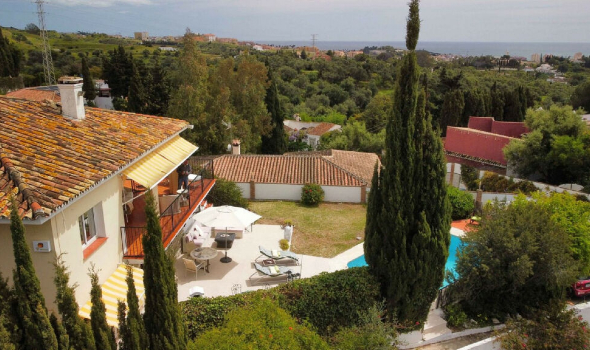 Resale - House -
Mijas