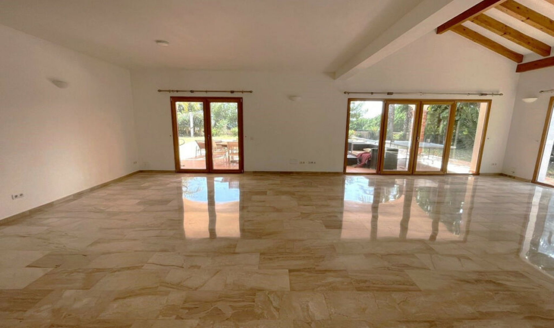 Resale - House -
Mijas