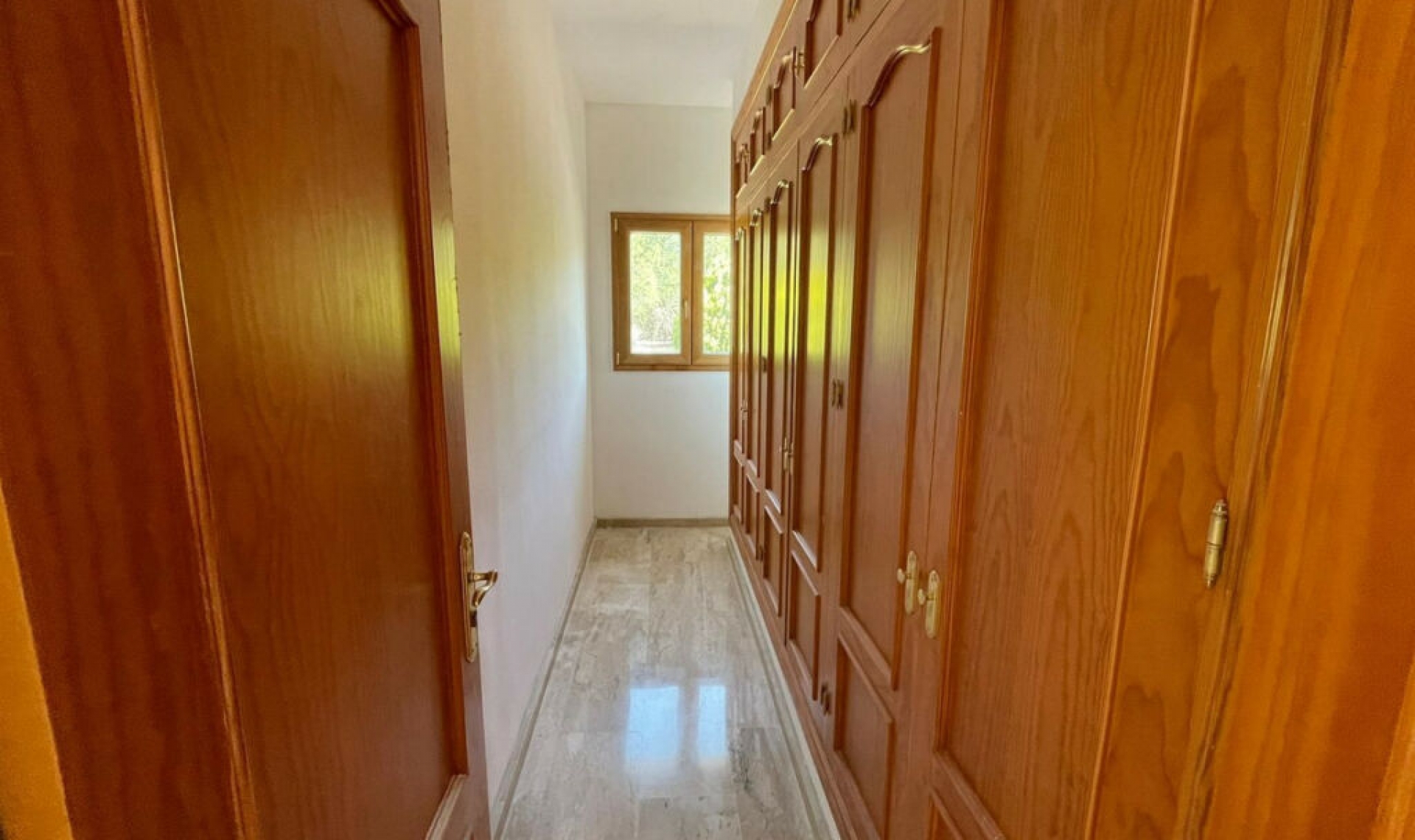 Resale - House -
Mijas