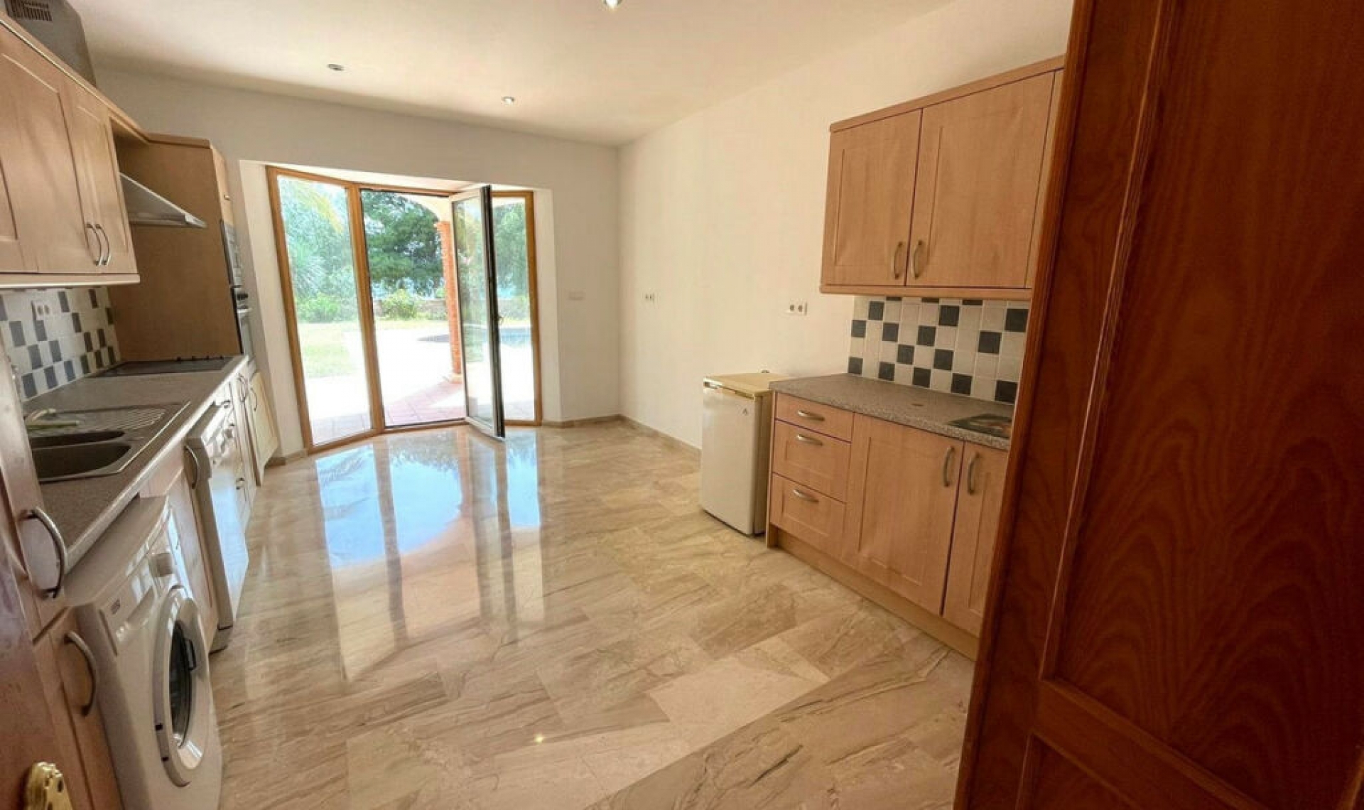 Resale - House -
Mijas