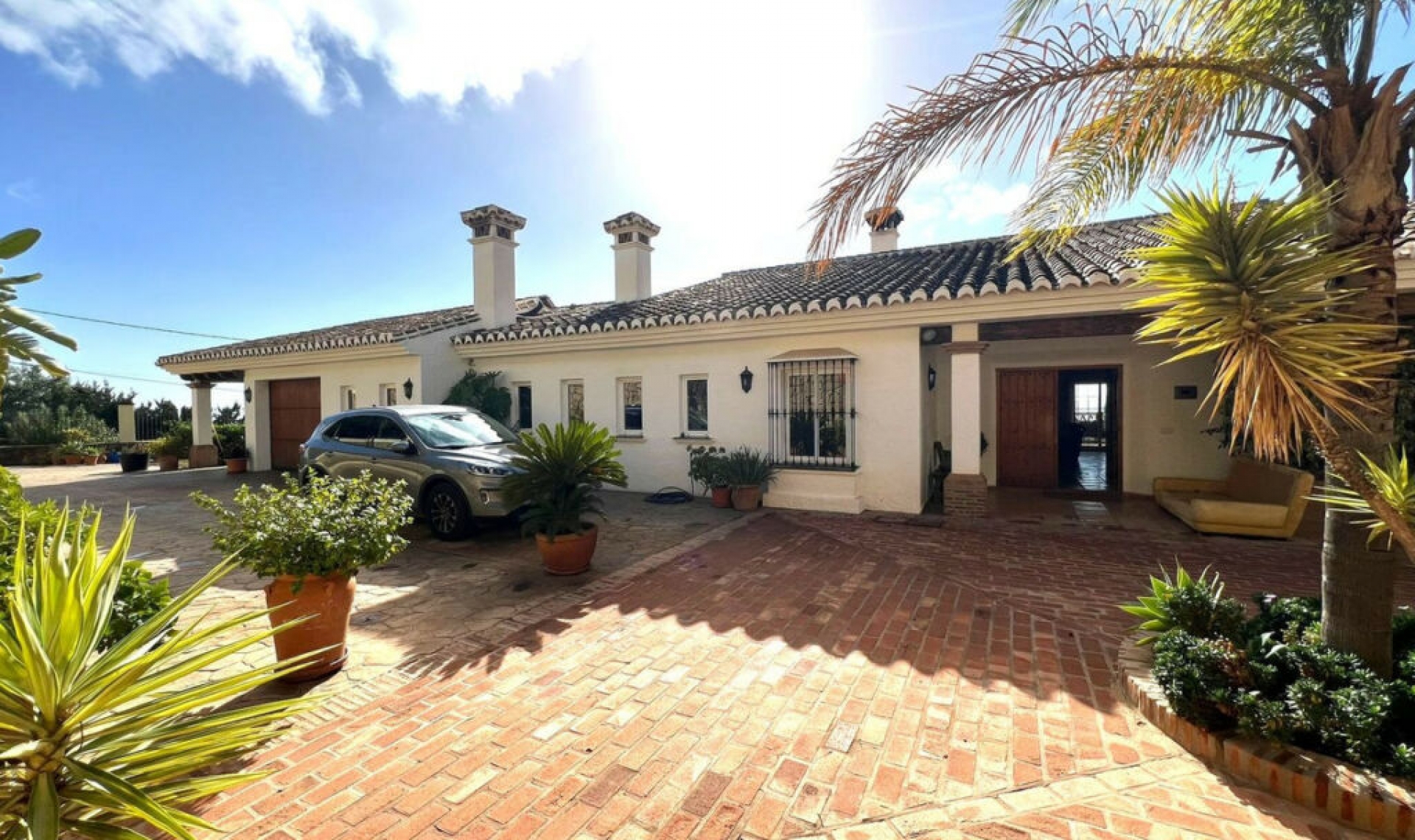 Resale - House -
Mijas