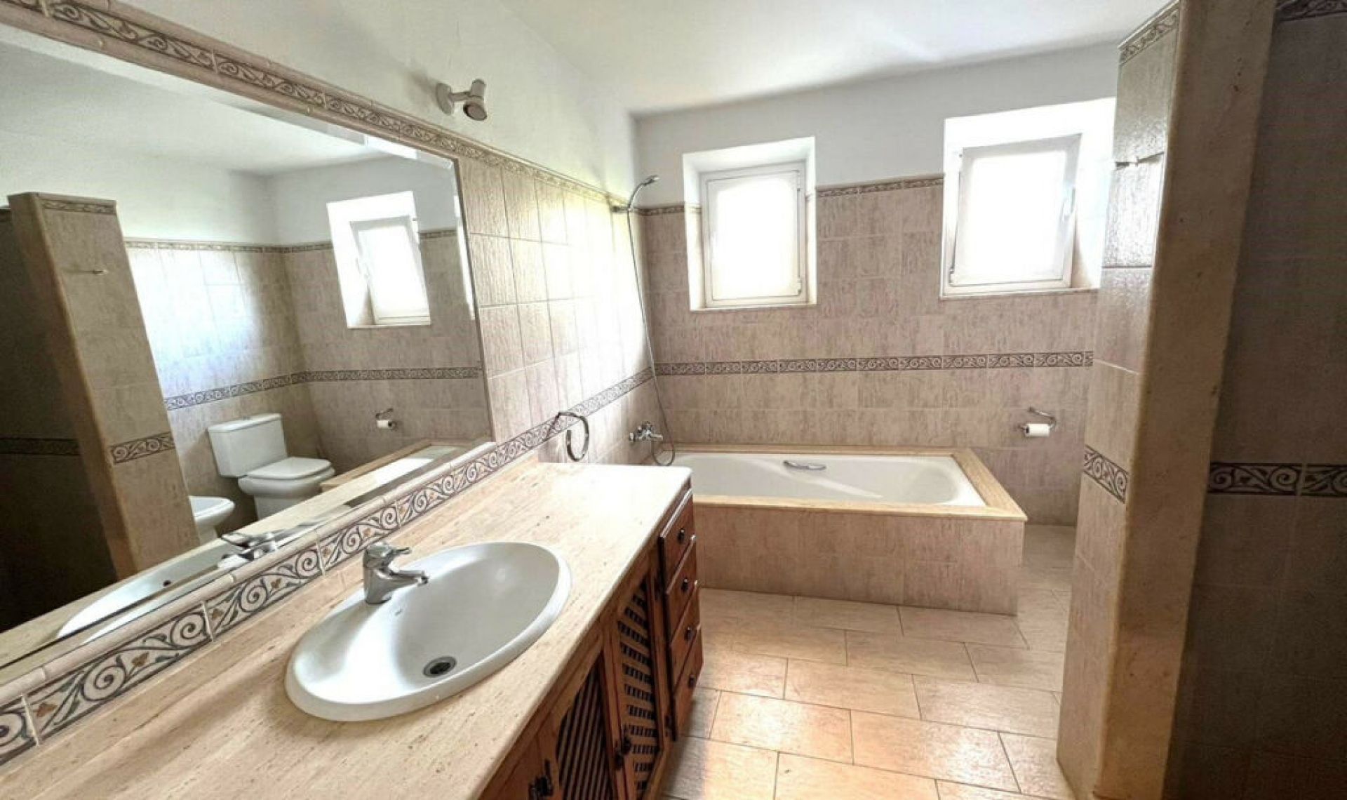 Resale - House -
Mijas