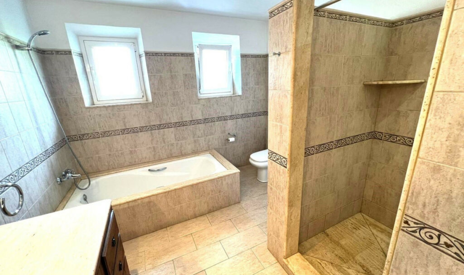 Resale - House -
Mijas