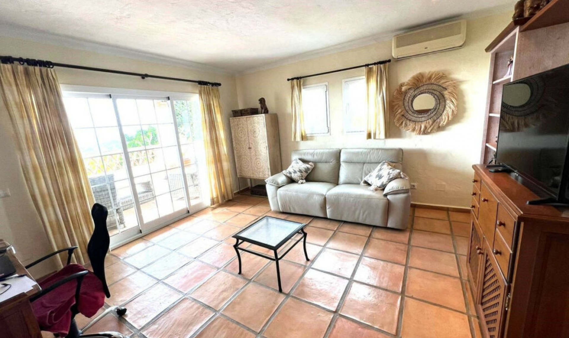Resale - House -
Mijas