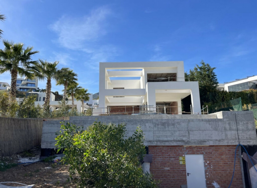 Resale - House -
Mijas