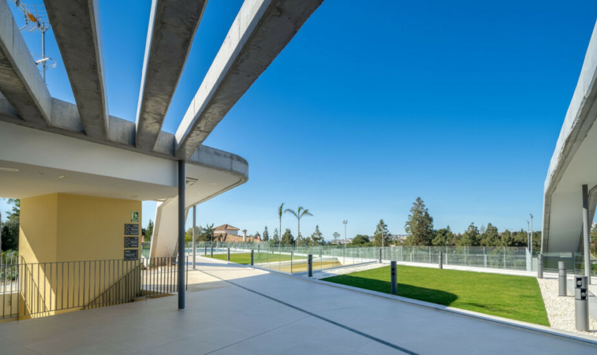 Resale - House -
Mijas