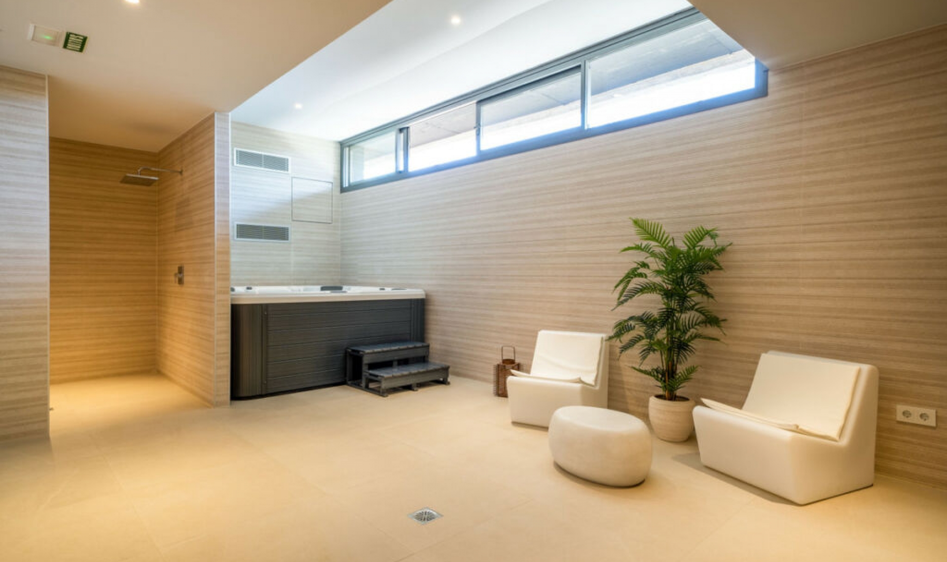 Resale - House -
Mijas
