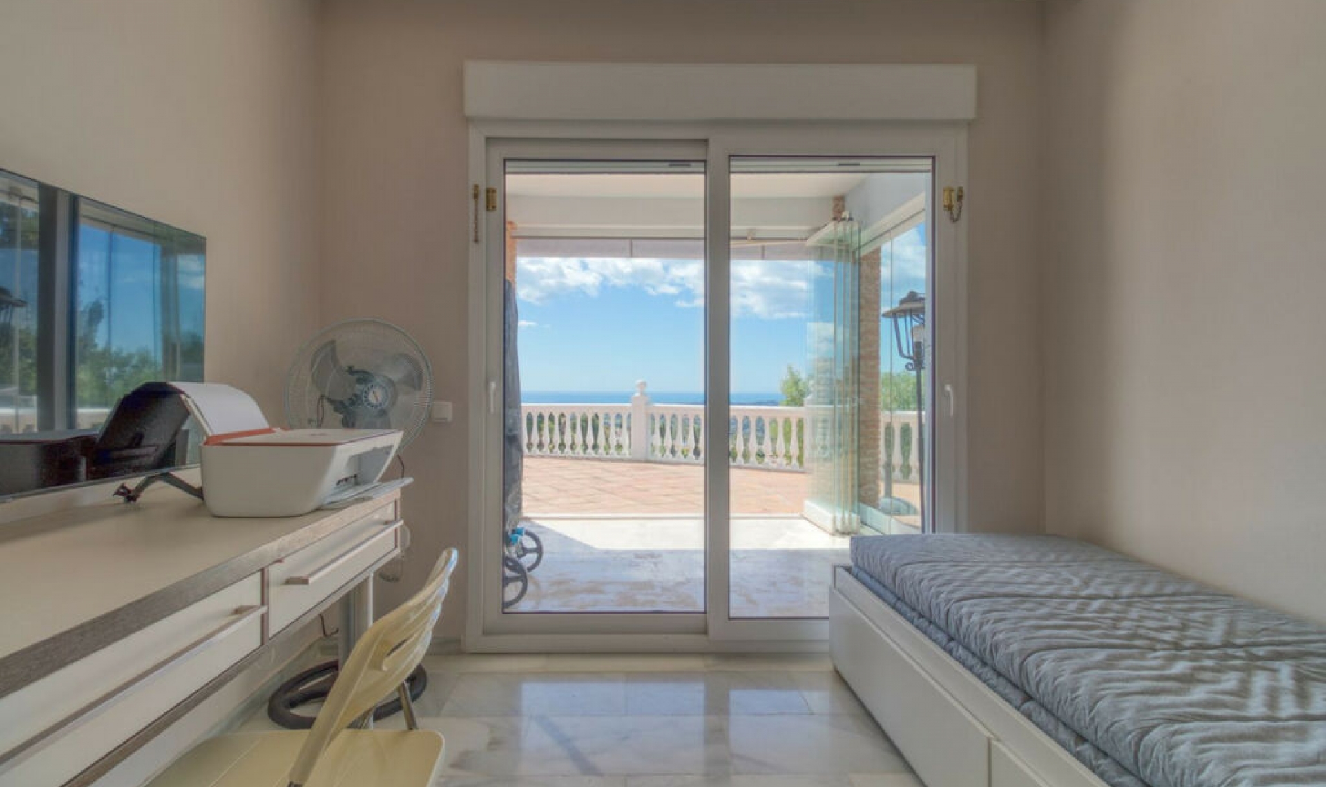 Resale - House -
Mijas