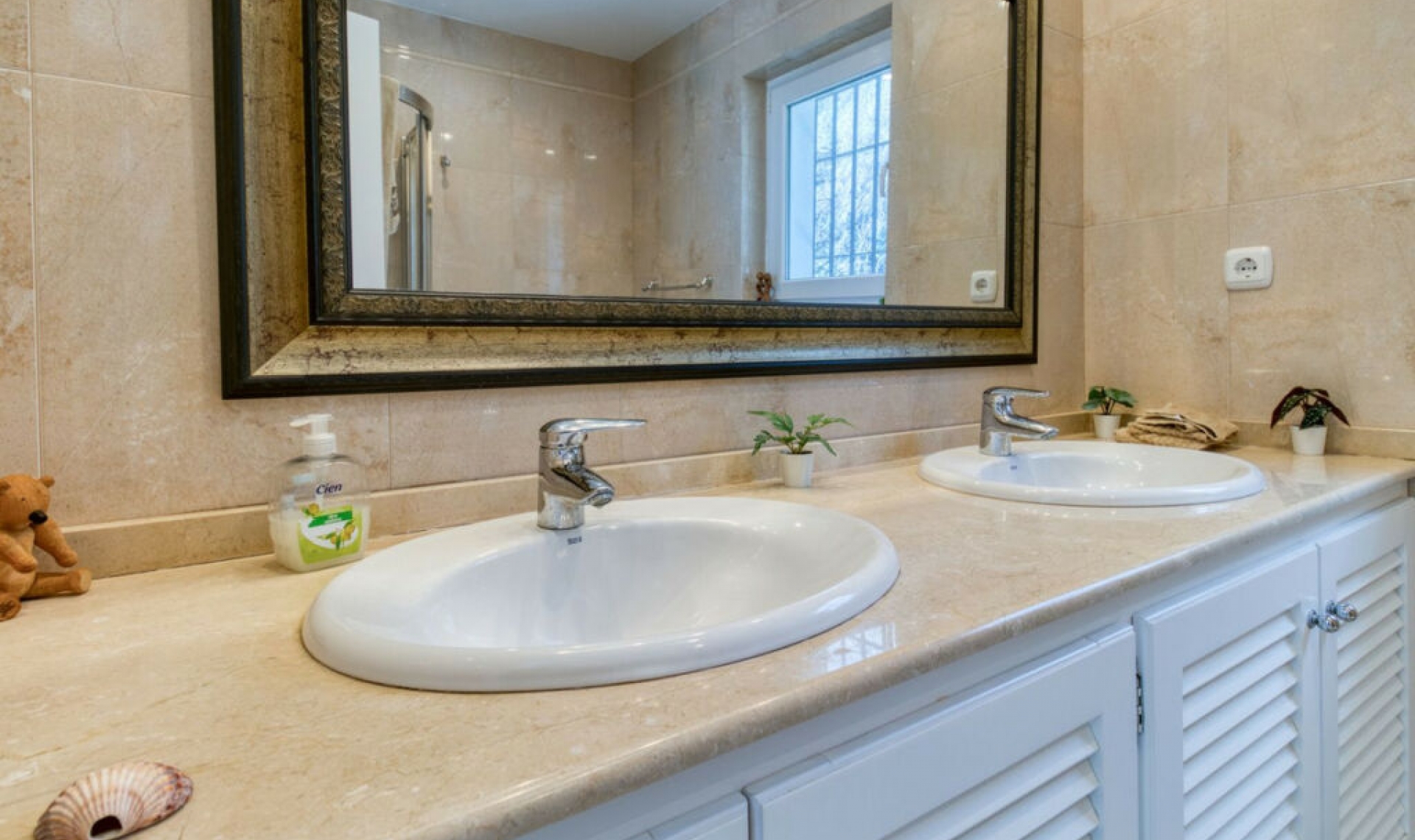 Resale - House -
Mijas