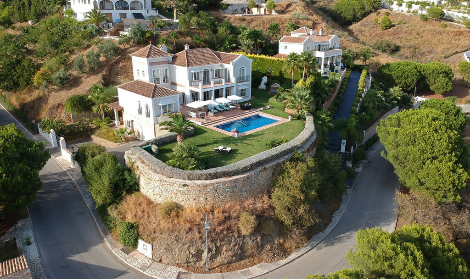 Resale - House -
Mijas