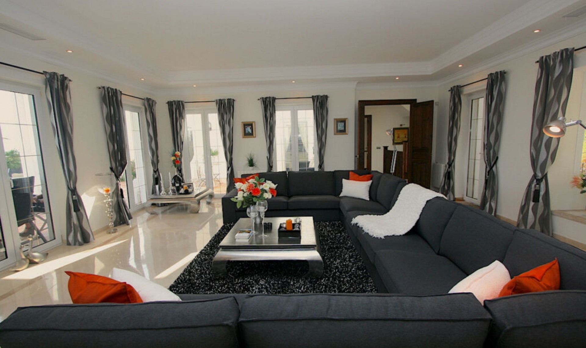 Resale - House -
Mijas