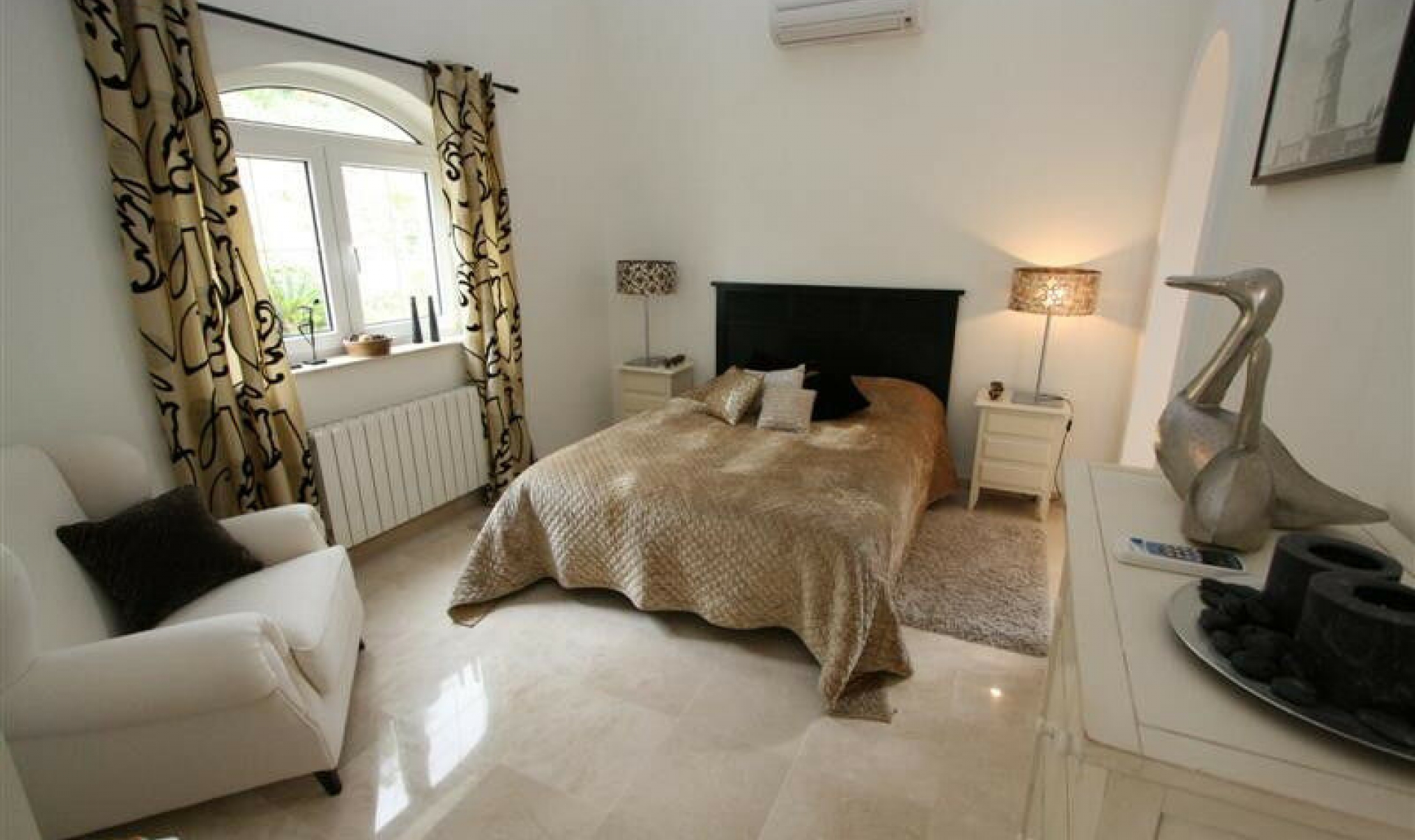 Resale - House -
Mijas