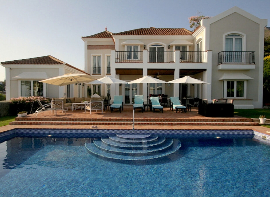 Resale - House -
Mijas