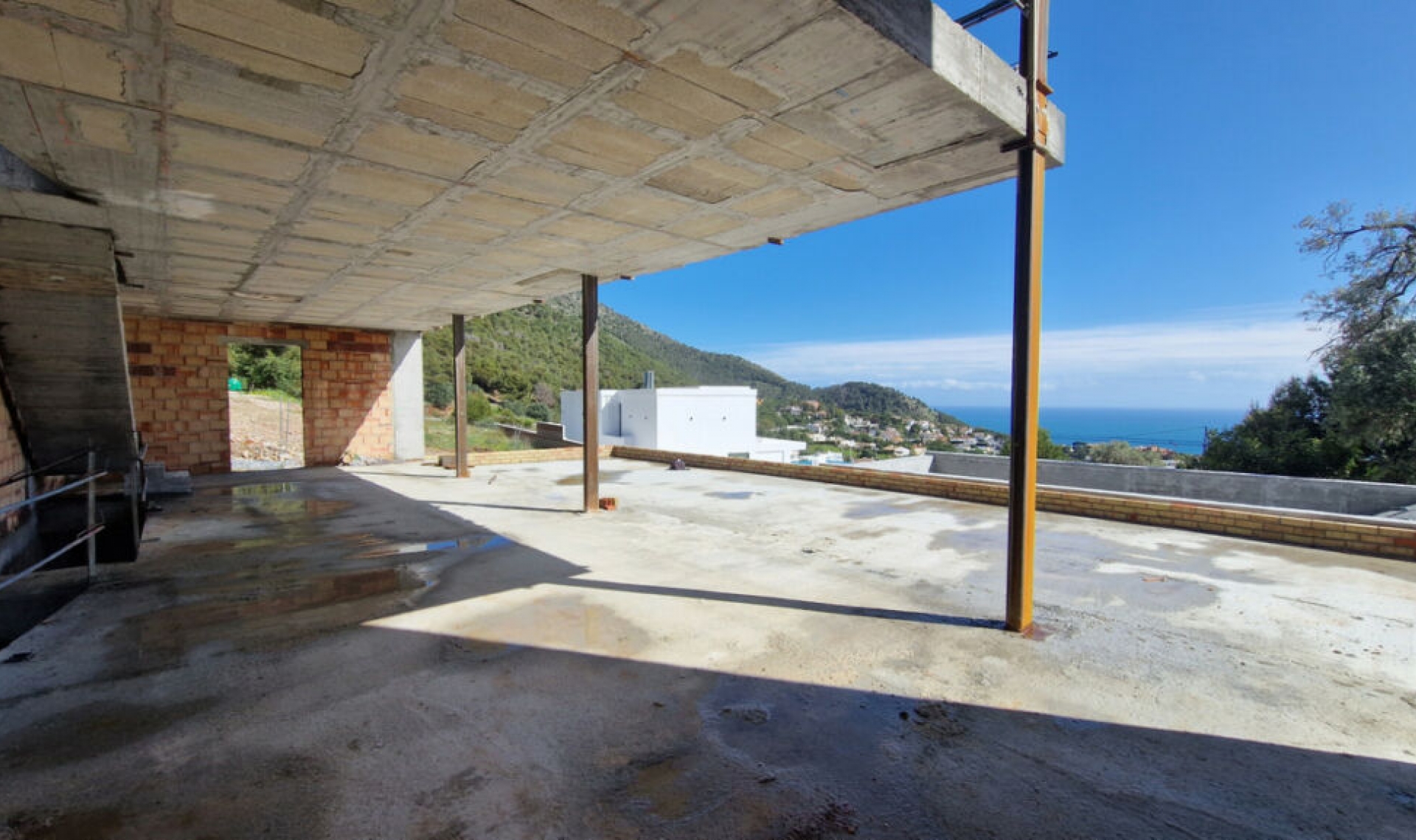 Resale - House -
Mijas