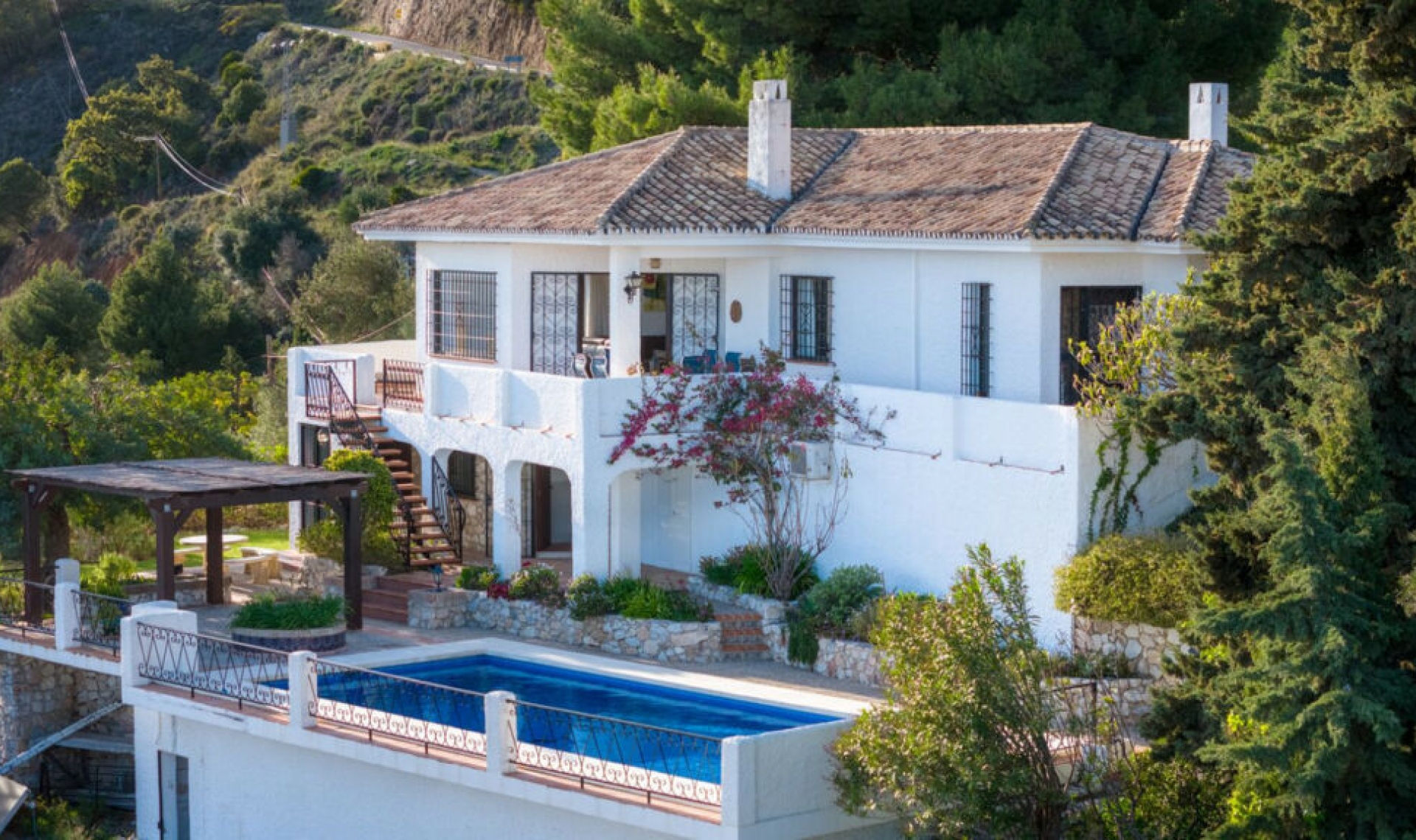 Resale - House -
Mijas