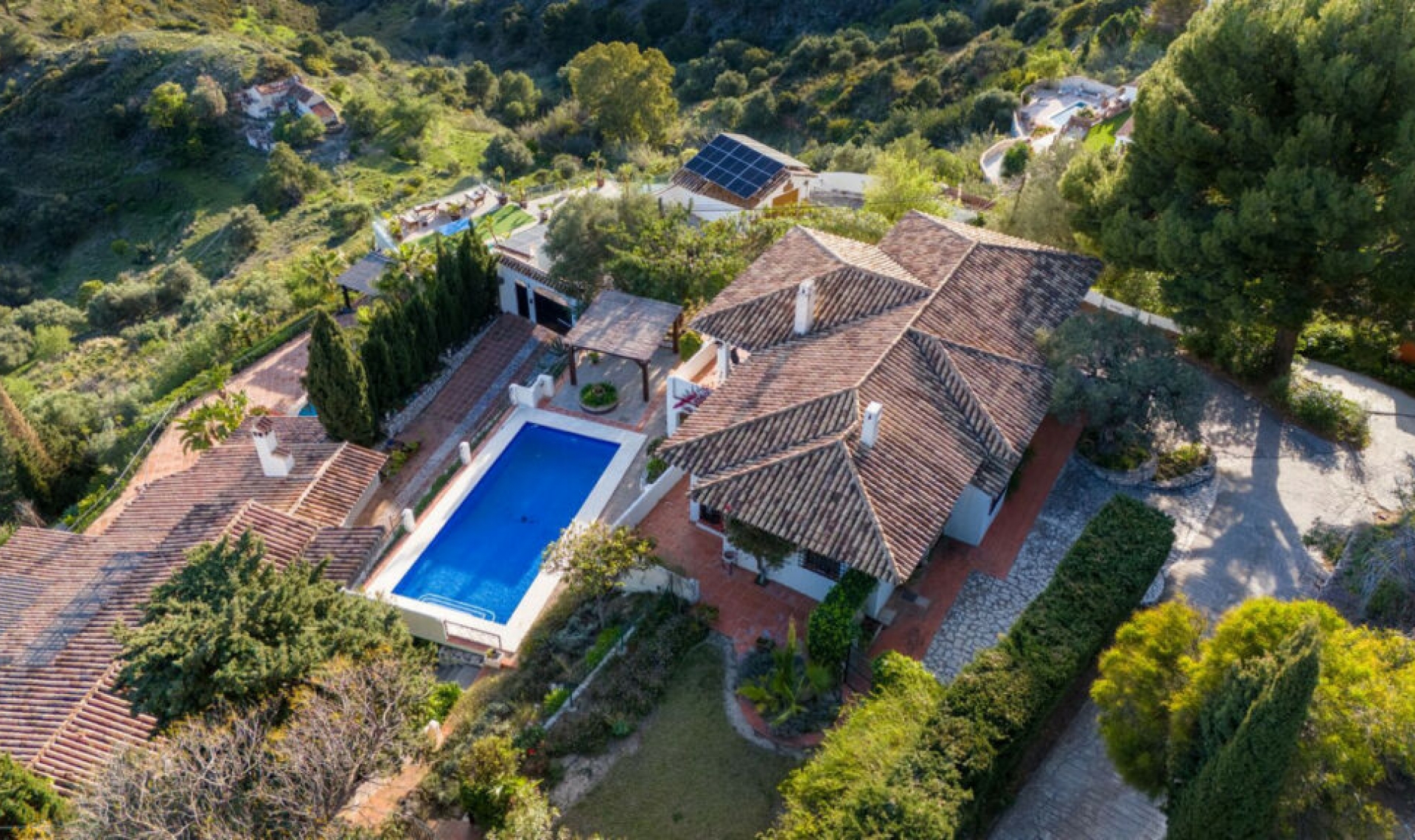 Resale - House -
Mijas