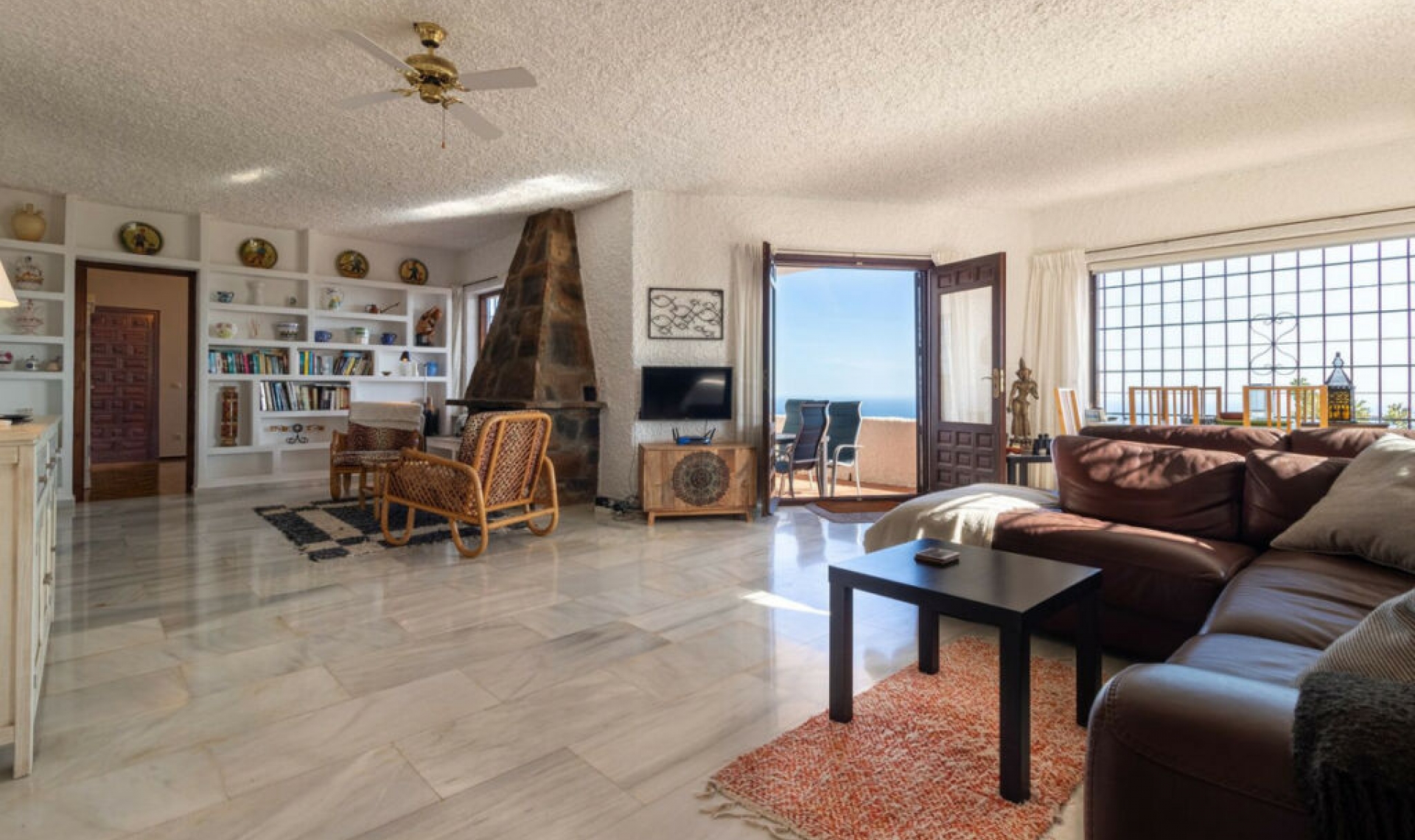 Resale - House -
Mijas