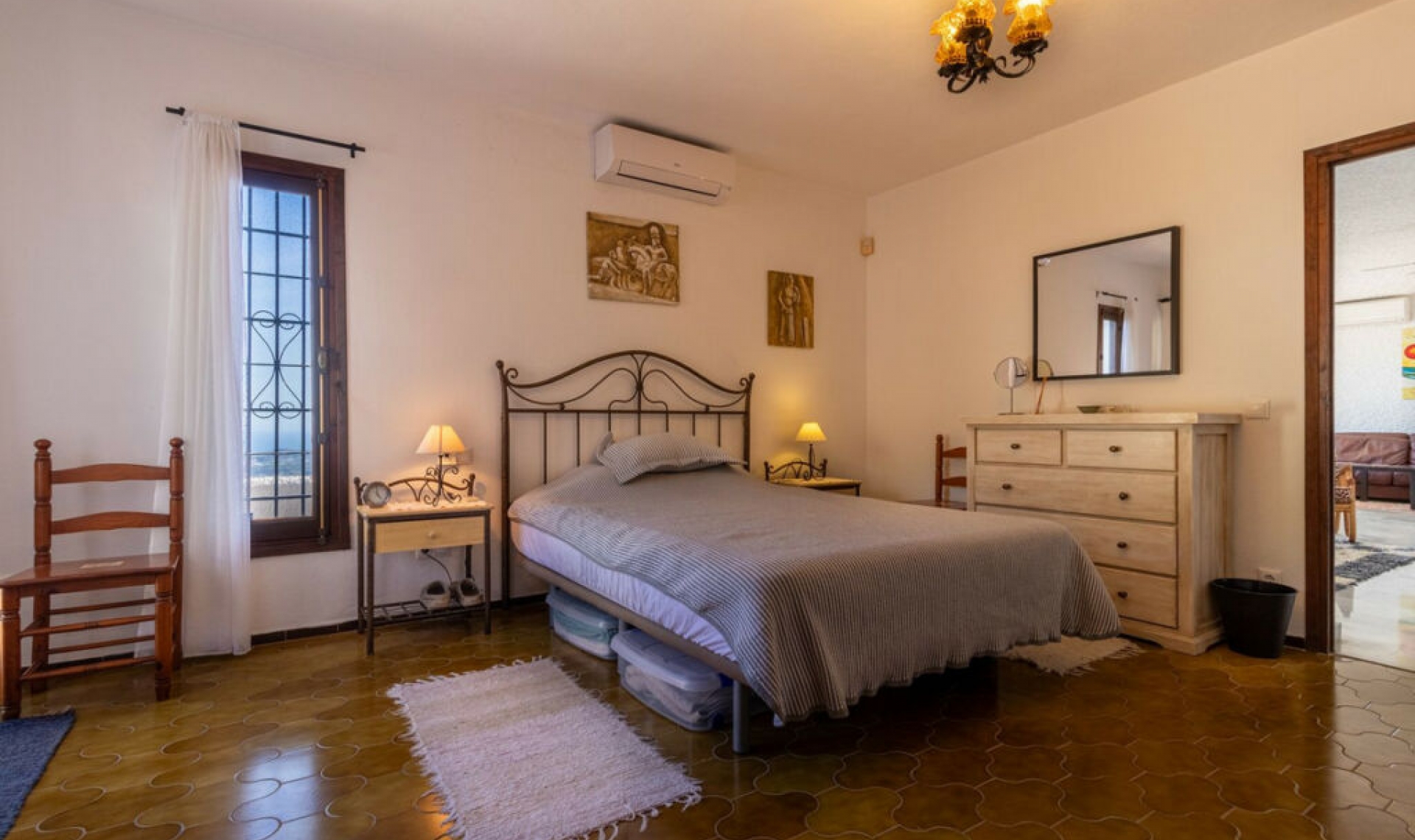 Resale - House -
Mijas