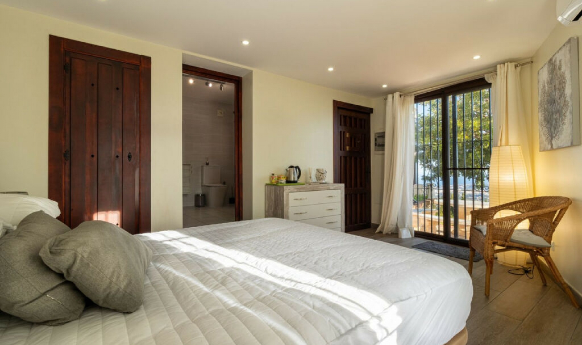 Resale - House -
Mijas