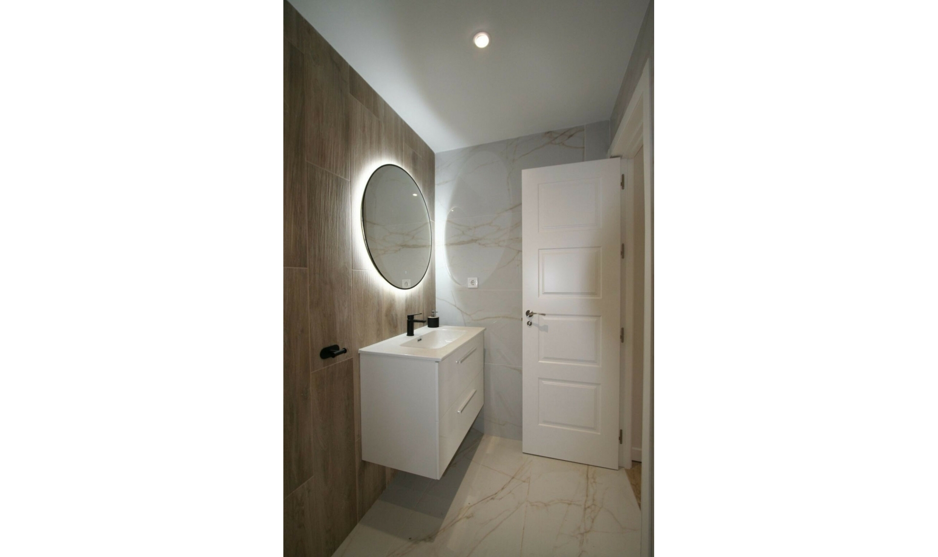 Resale - House -
Mijas