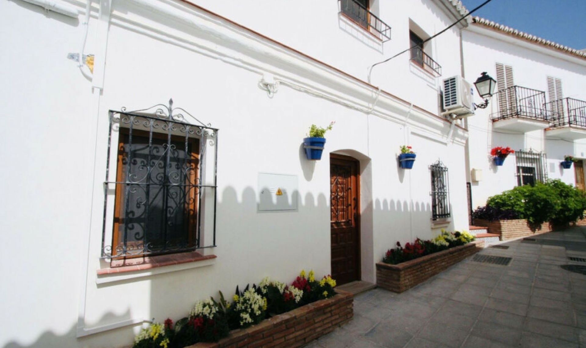 Resale - House -
Mijas