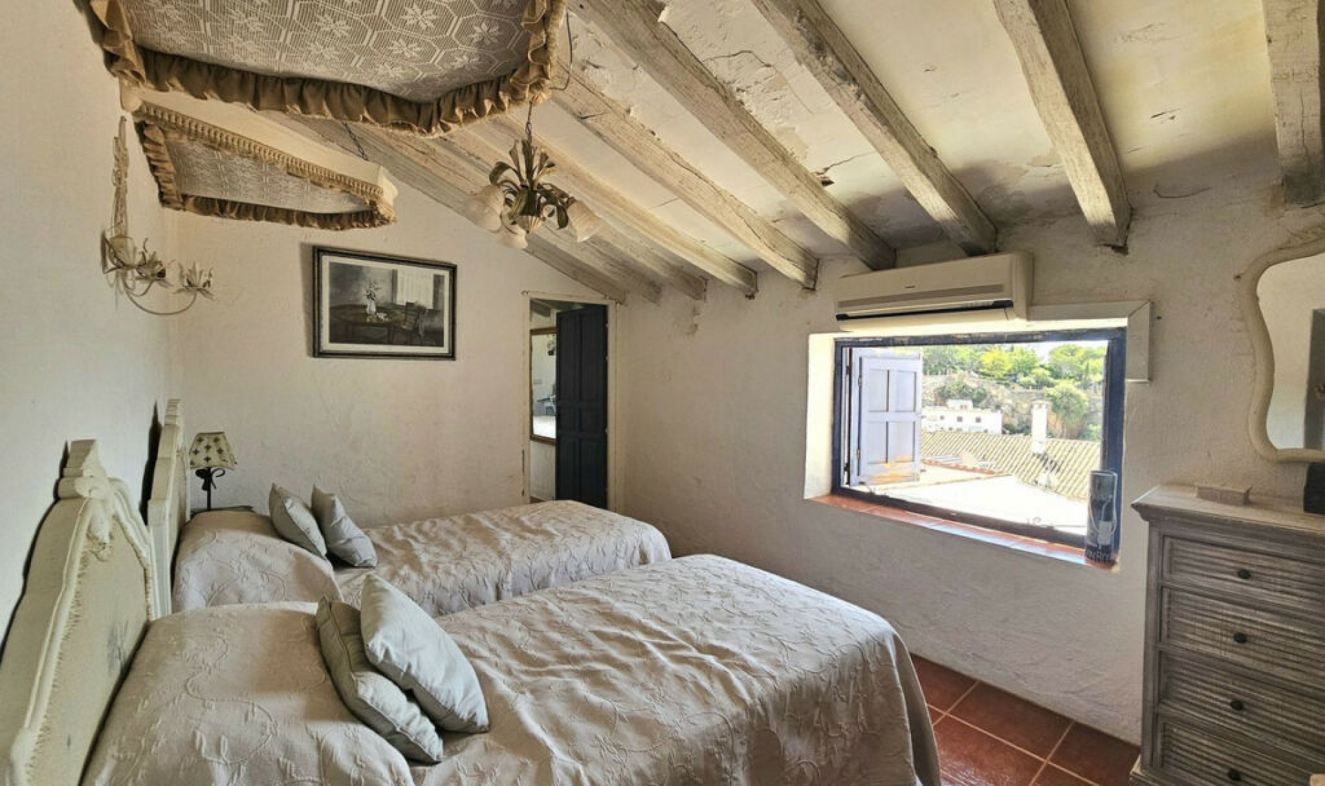 Resale - House -
Mijas