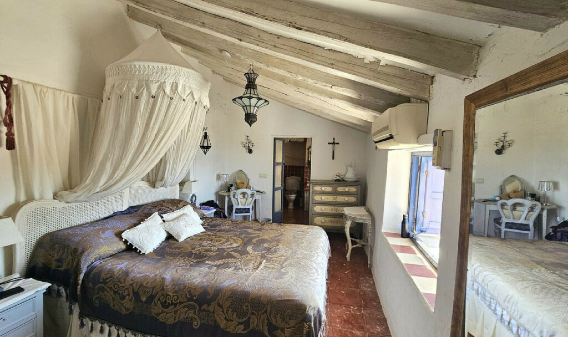 Resale - House -
Mijas