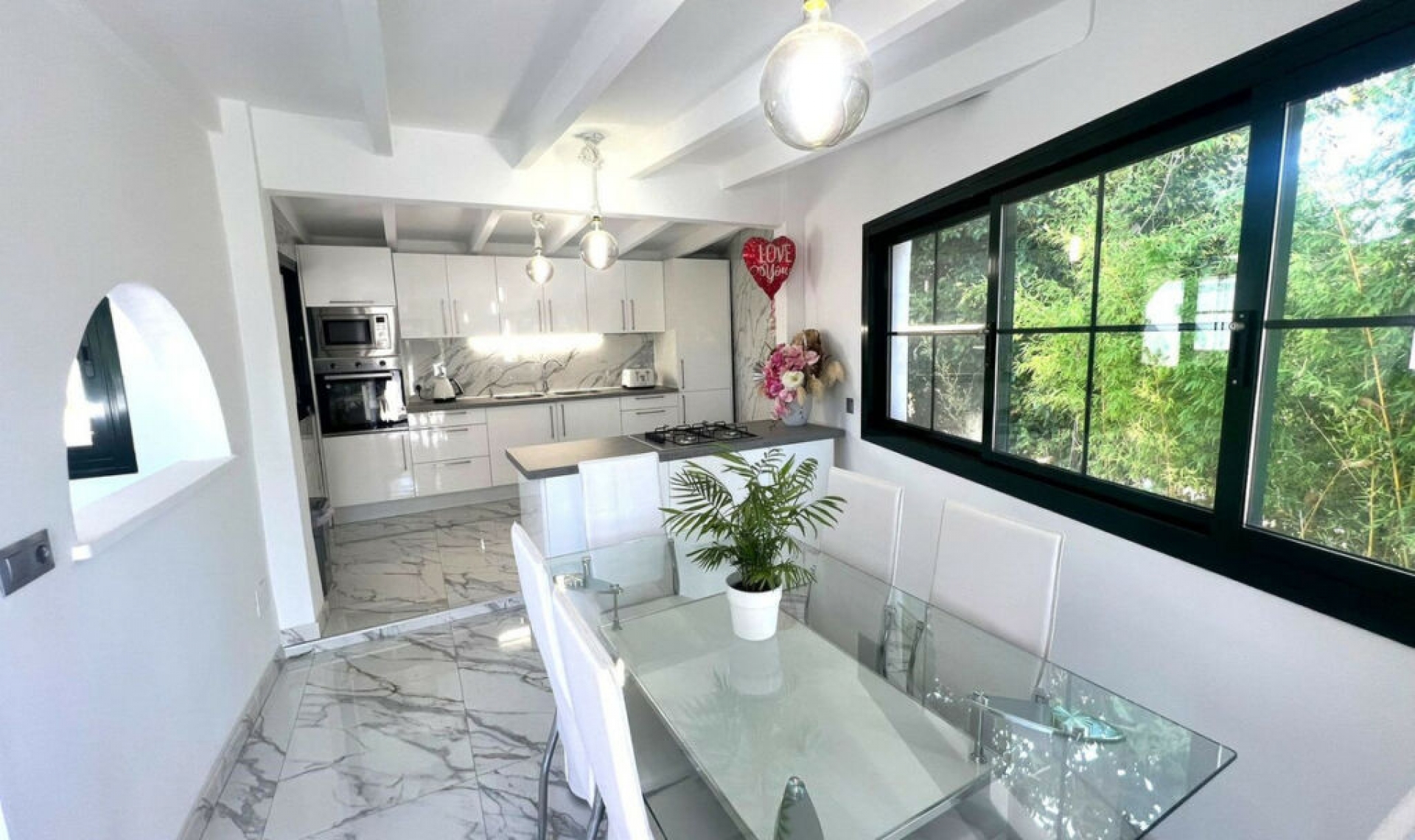 Resale - House -
Mijas
