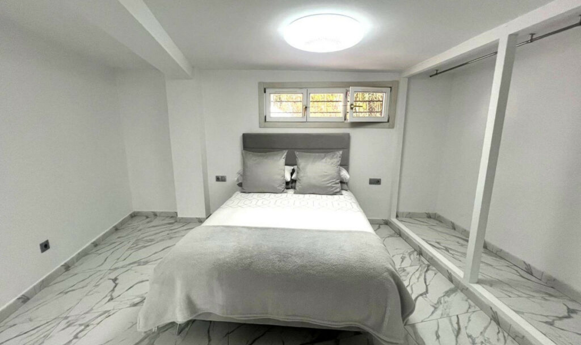Resale - House -
Mijas