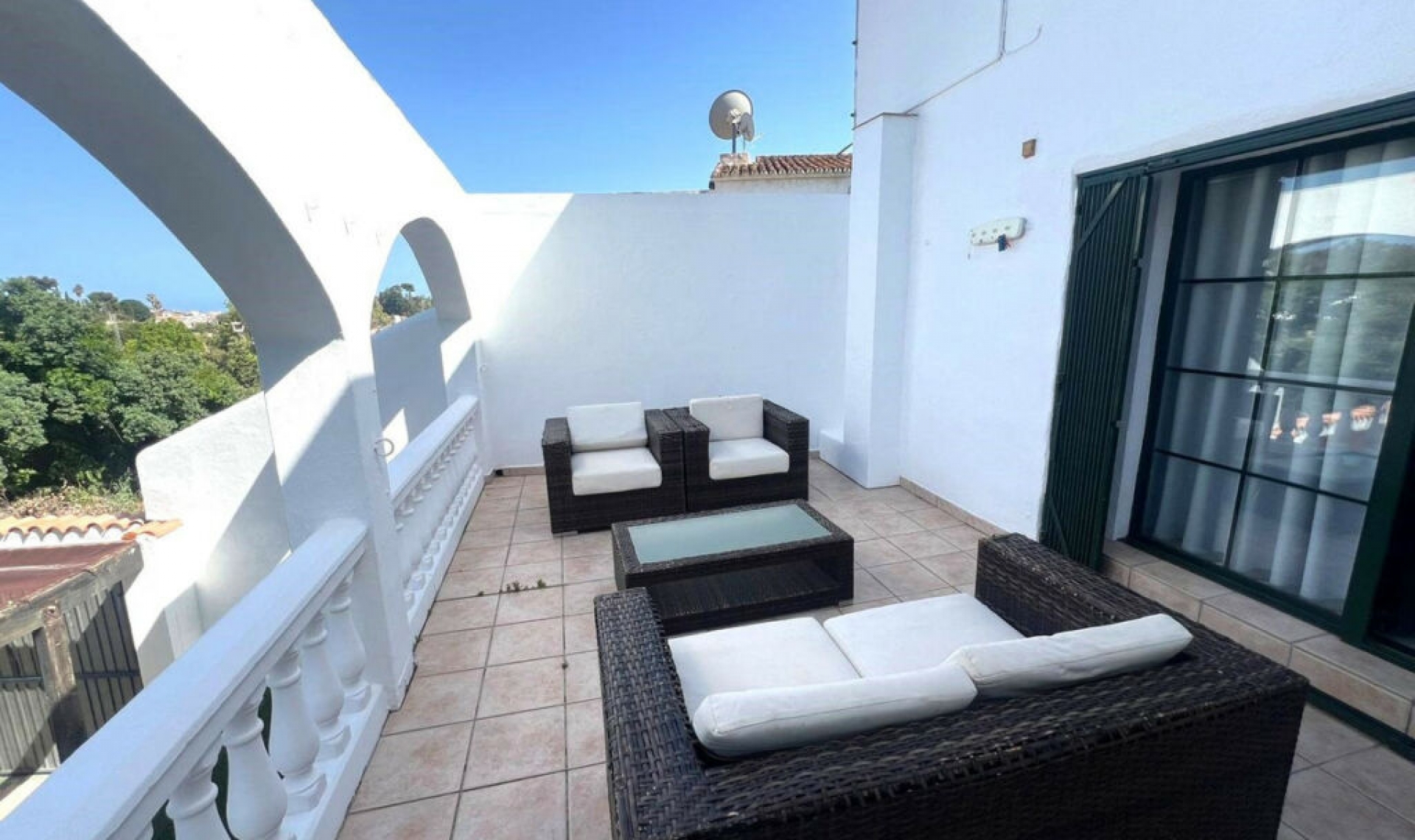 Resale - House -
Mijas