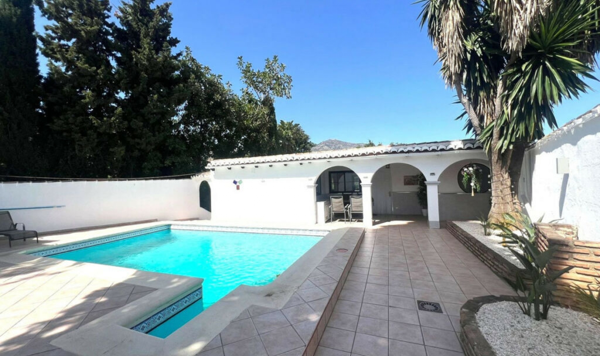 Resale - House -
Mijas
