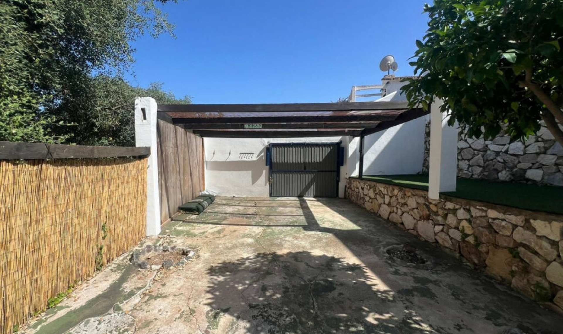 Resale - House -
Mijas