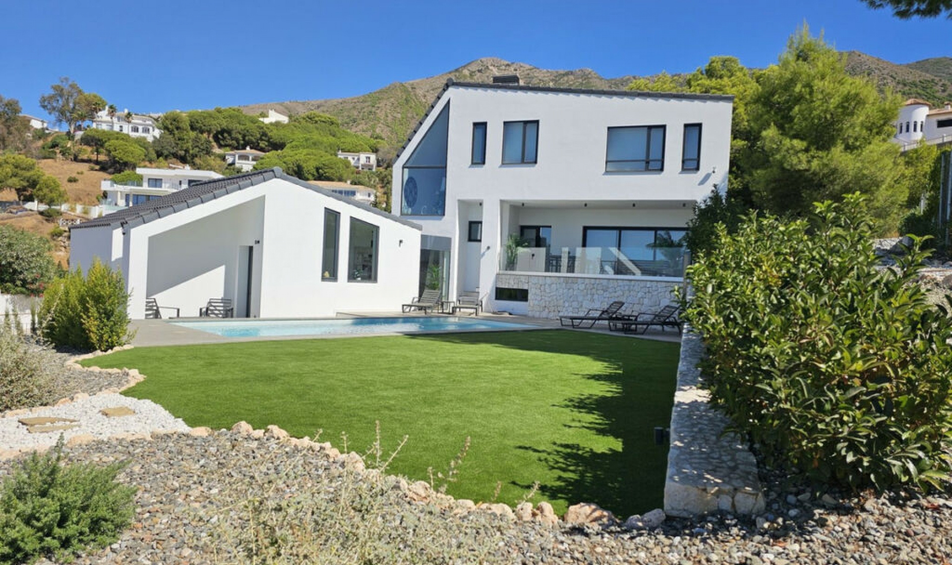 Resale - House -
Mijas