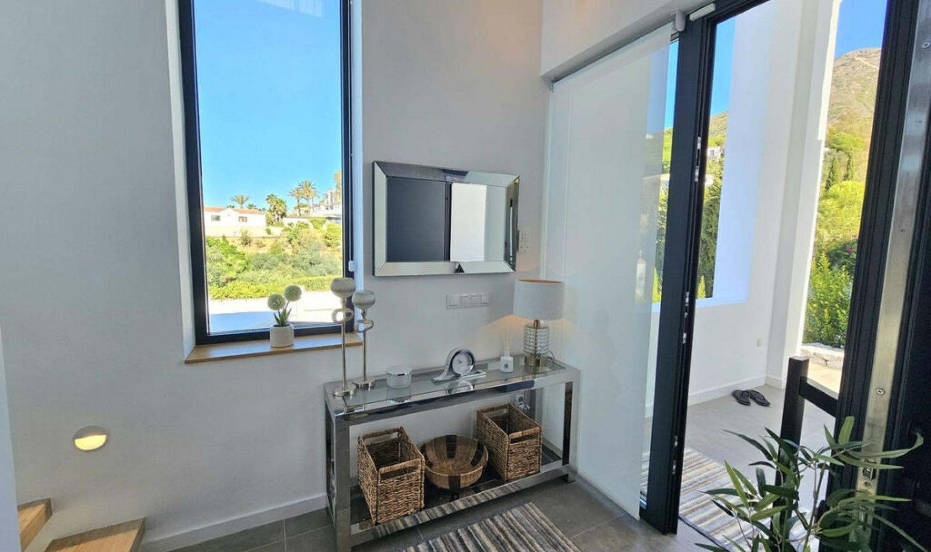 Resale - House -
Mijas