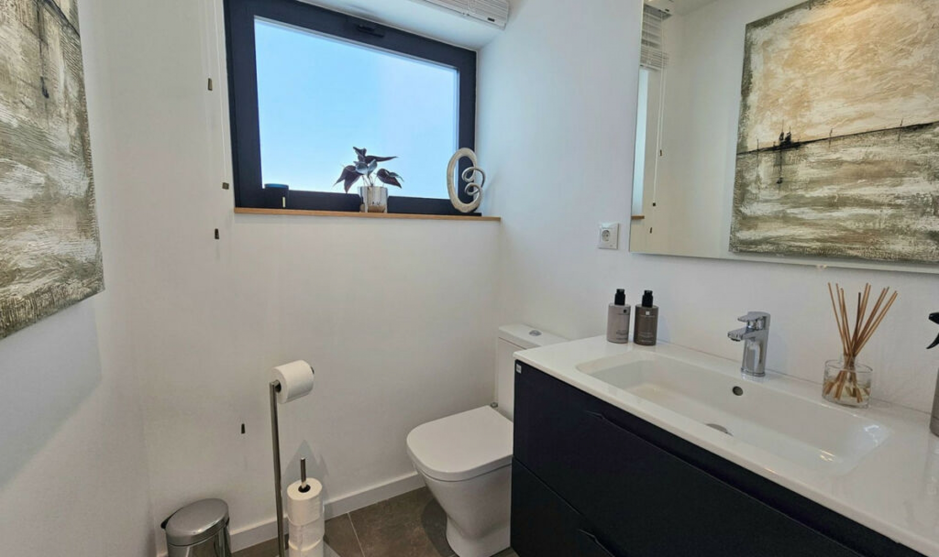 Resale - House -
Mijas