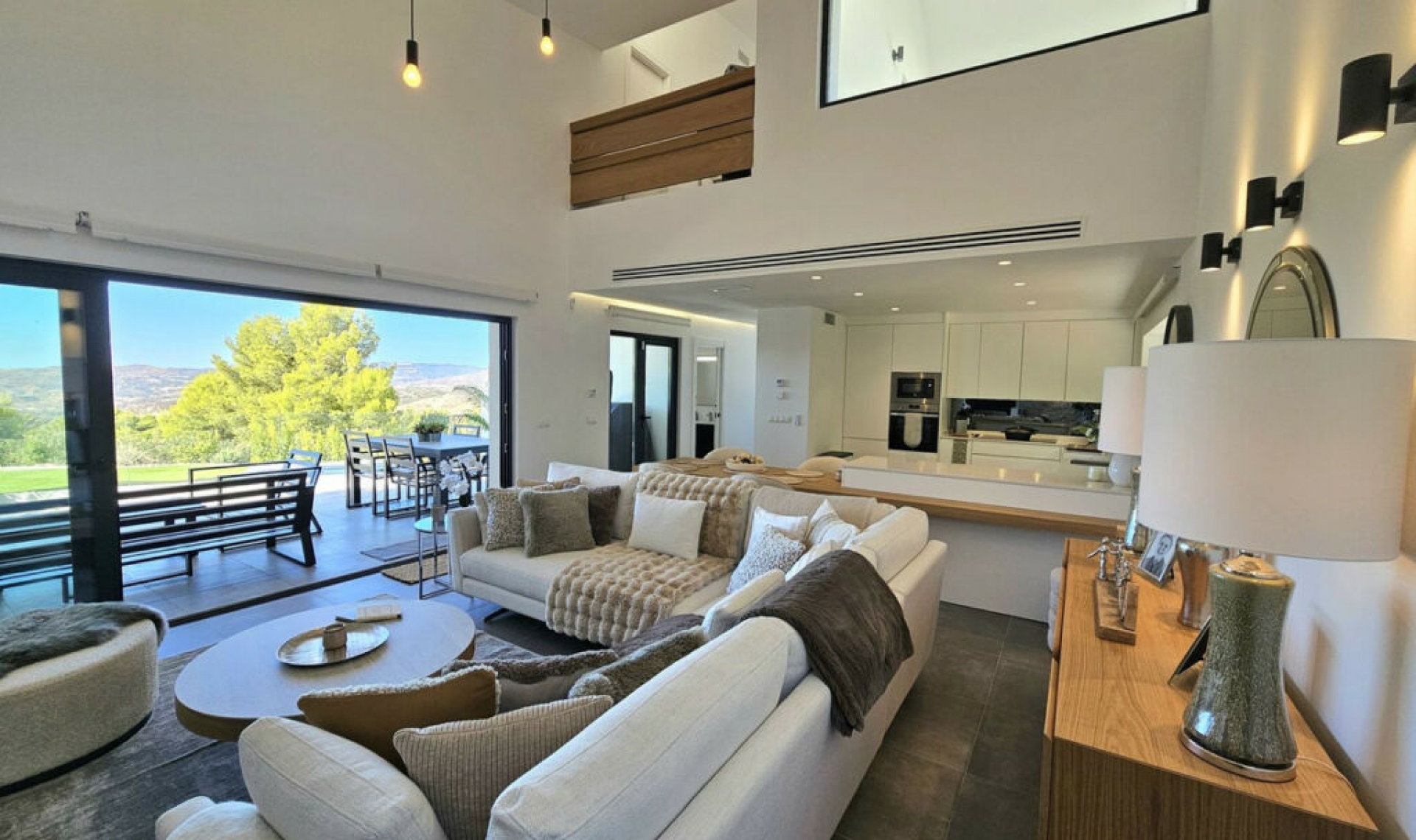 Resale - House -
Mijas