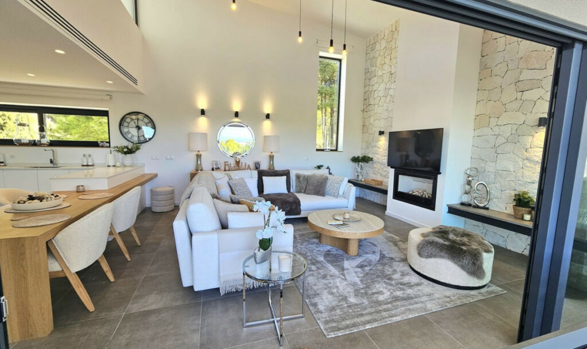 Resale - House -
Mijas