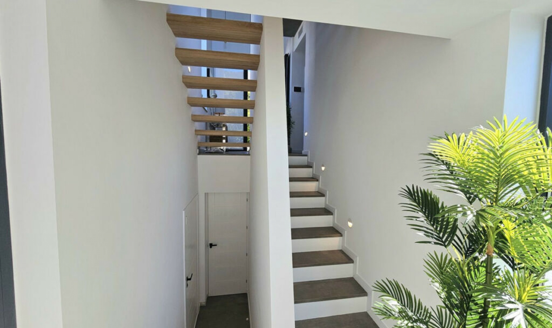 Resale - House -
Mijas