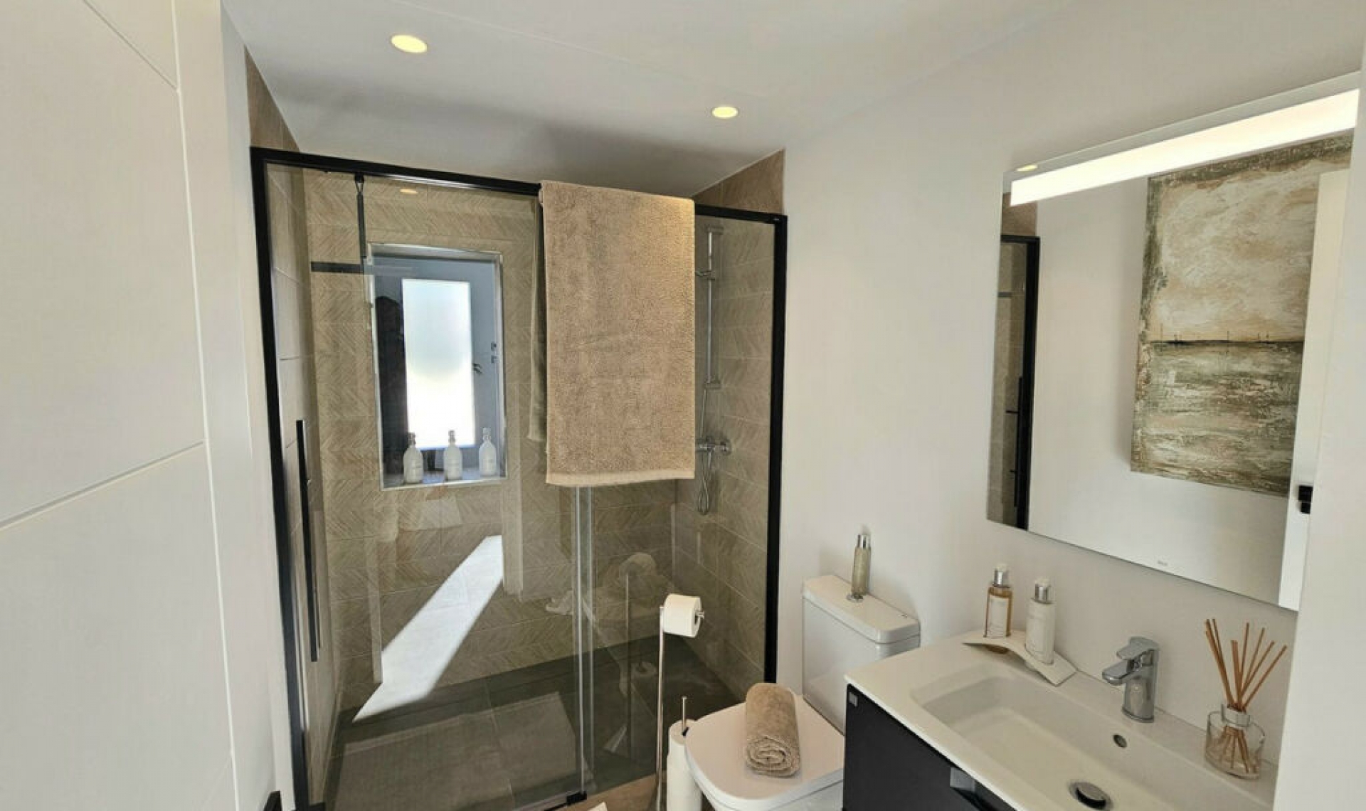 Resale - House -
Mijas